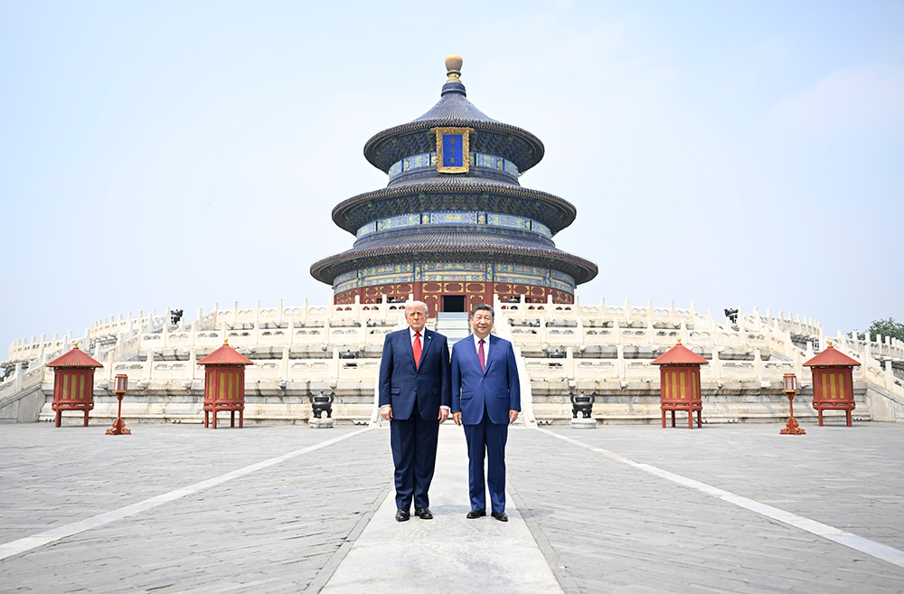5月14日，國(guó)家主席習(xí)近平同來(lái)華進(jìn)行國(guó)事訪問(wèn)的美國(guó)總統(tǒng)特朗普參觀天壇。兩國(guó)元首在祈年殿廣場(chǎng)合影。